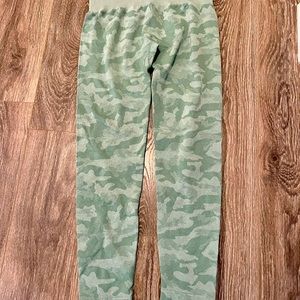 NVGTN Sage Green Camo Leggings XL